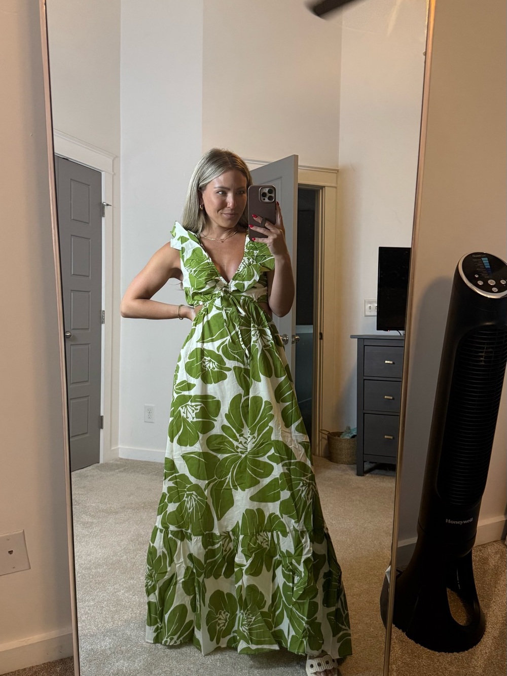 VICI Green Floral V-Neck Maxi Dress